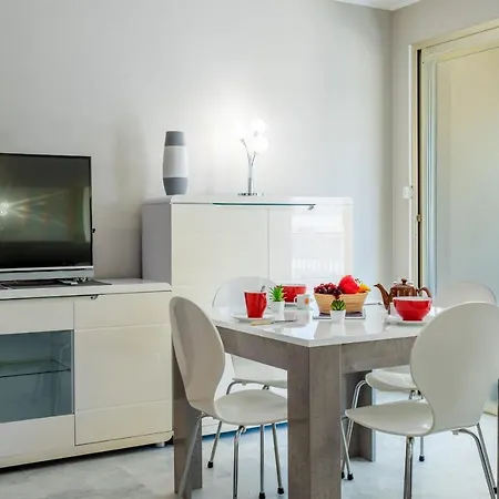 2-room With Terrace Sea View Apartment Cannes